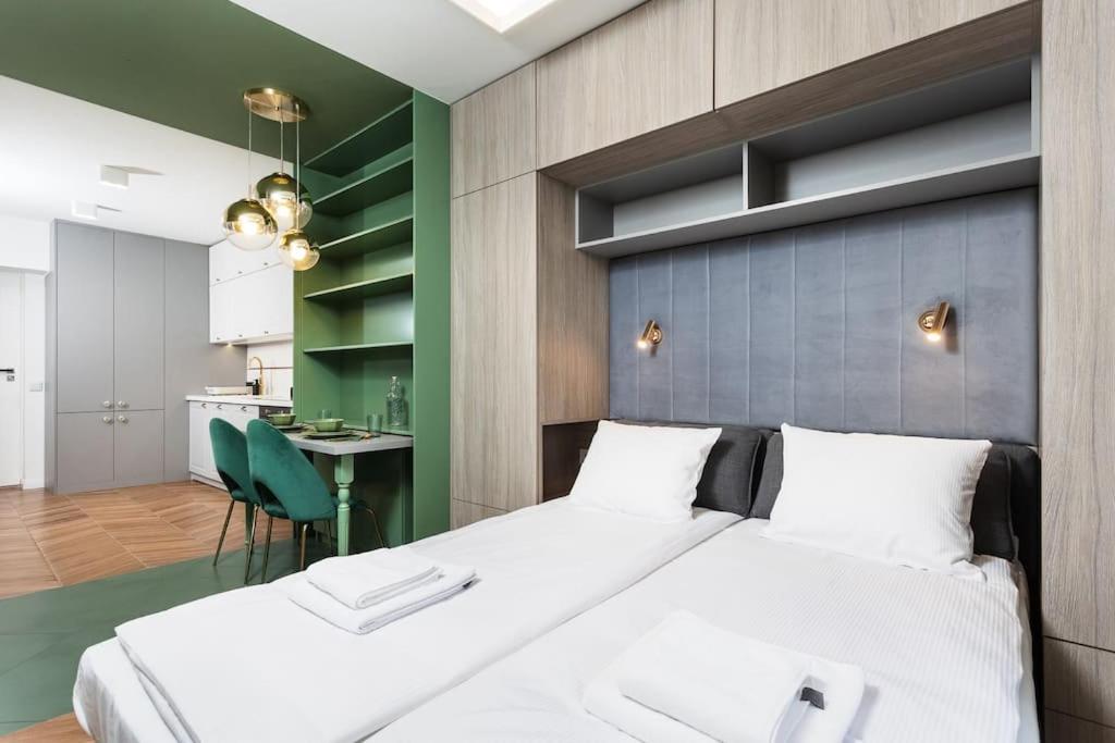 Apartament Verdant Oasis - Old Town - By Upstairs *